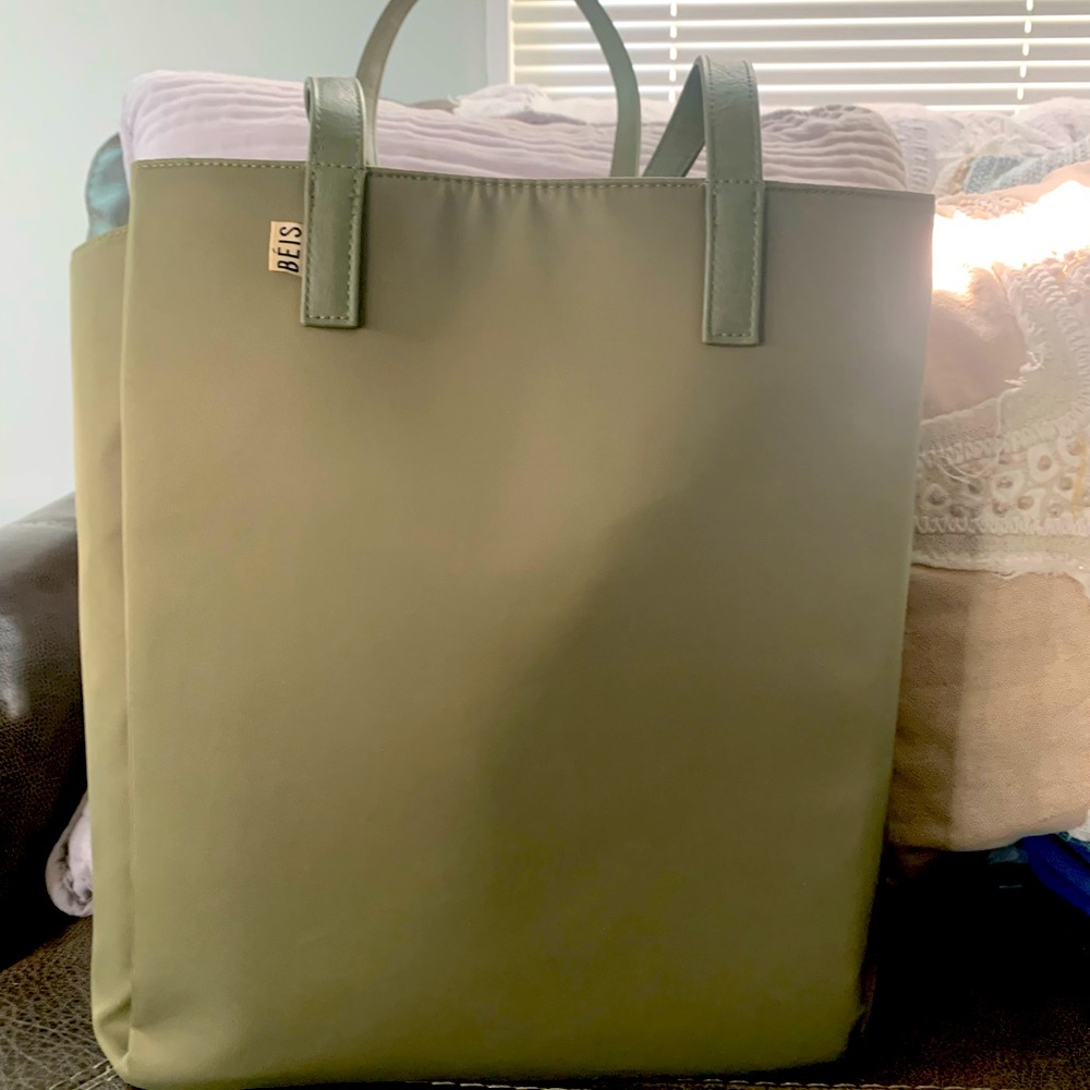 Beis commuter tote